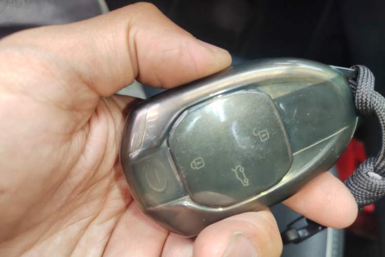 Used GAC Trumpchi GS8 2022 Dual-Engine Series 2.0TM Two-Wheel Drive Prestige Edition (7 Seats) Vehicle Key