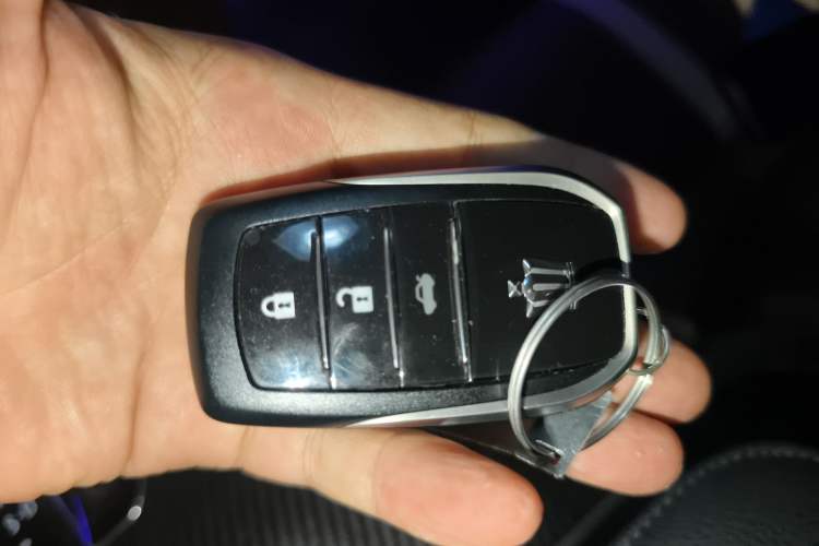 Used Toyota Crown 2017 2.0T Sport Edition
