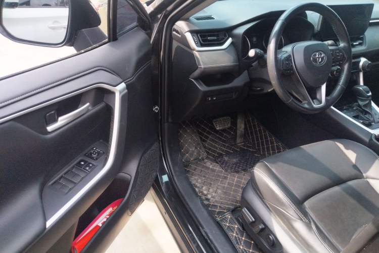 Used Toyota Wildlander 2023 2.0L CVT Two-Wheel Drive Urban Edition
