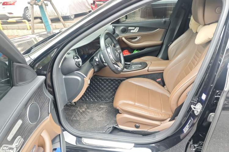 Used Mercedes-Benz E-Class 2019 Restyled E 300 L Sporty and Stylish Edition
