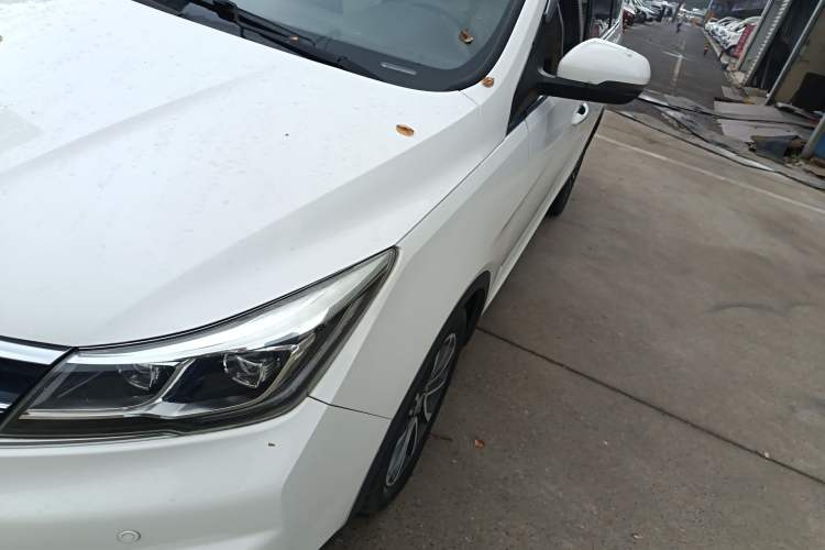 Used Baojun 730 2017 1.5T DCT Flagship Model 7 Seats China V Emission Standard