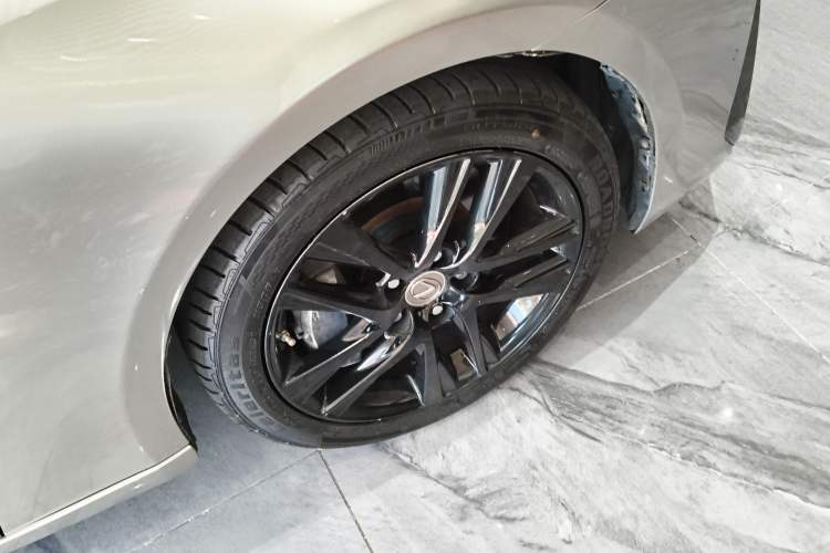 Used Lexus IS 2017 300 FENGSHANG Edition