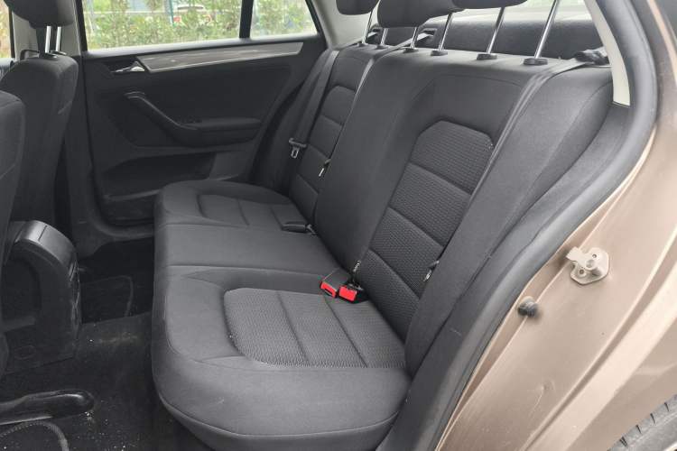 Used Volkswagen Bora 2014 1.6L Manual Fashion Edition