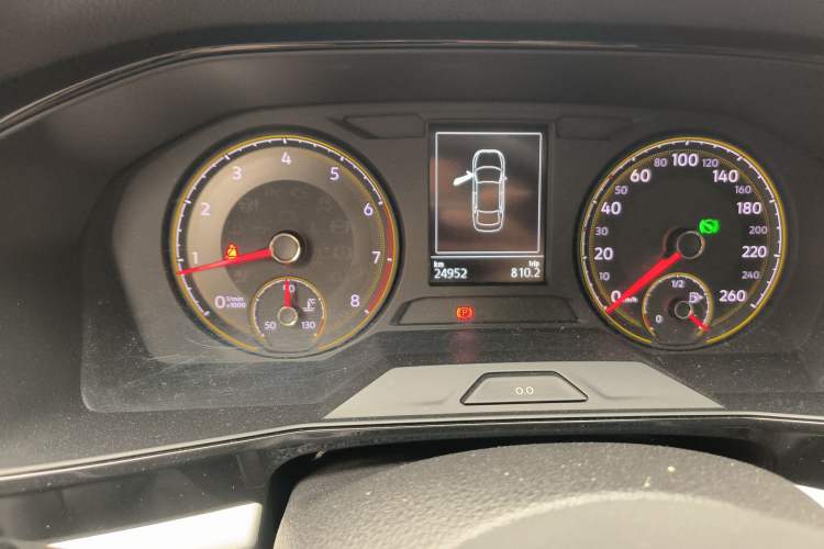 Used Volkswagen Lavida 2019 1.5L Automatic Vision Edition China VI Standard Odometer Close Up