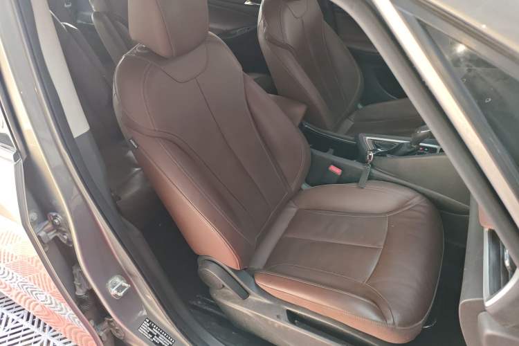 Used Buick GL6 2018 18T 6-Seater Luxury Model