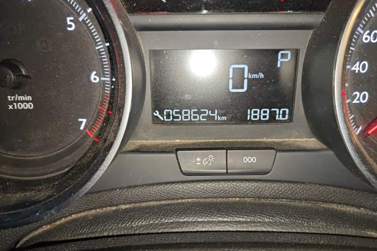 Used Peugeot 408 2020 360THP 10th Anniversary Premium Edition Odometer Close Up