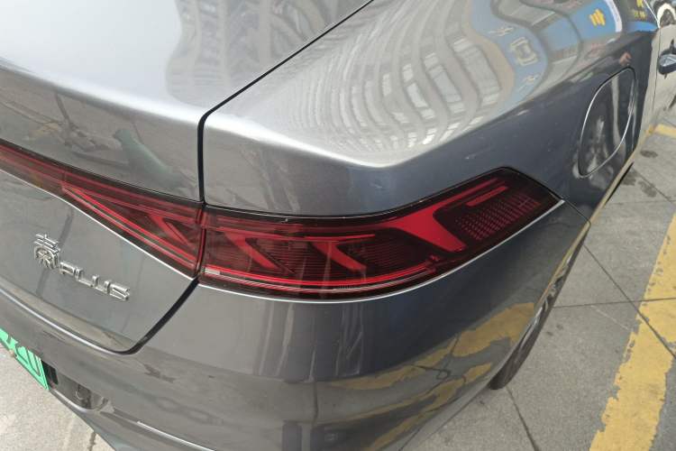 Used BYD Qin PLUS 2021 EV 400KM Leading Comfort Edition