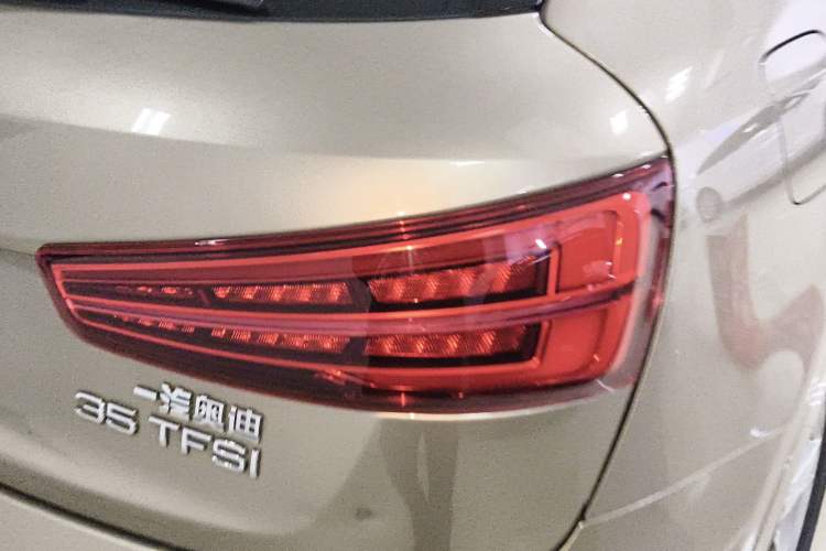 Used Audi Q3 2017 35 TFSI Fashion Model
