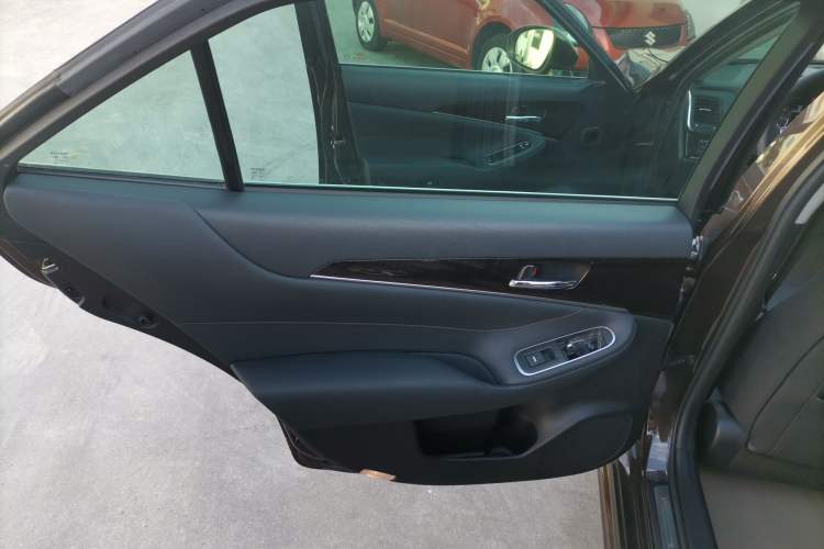 Used Toyota Crown 2015 2.0T Fashion Edition