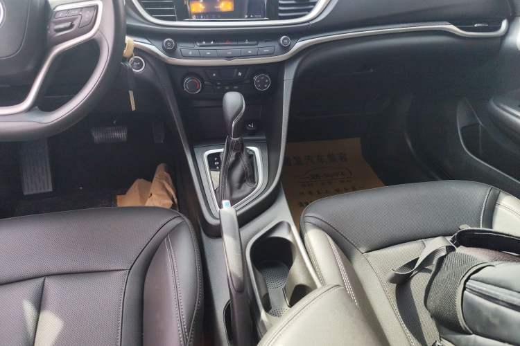 Used Buick GT 2021 Revised Version Flagship 1.5L Automatic Elite Edition Gear Lever