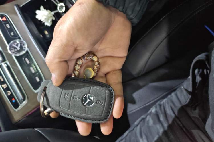 Used Mercedes-Benz E-Class 2020 Facelift E 300 L Stylish Edition Interior 1