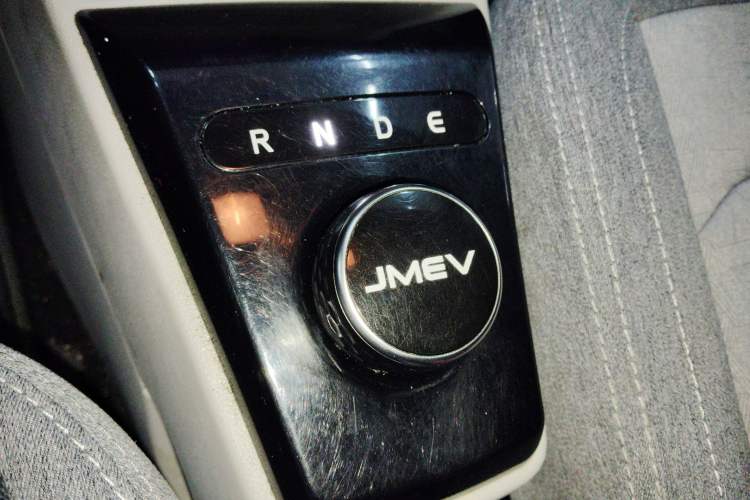 Used JMEV Xiao Qilin 2023 Joyful Edition 201km Comfort Model Gear Lever