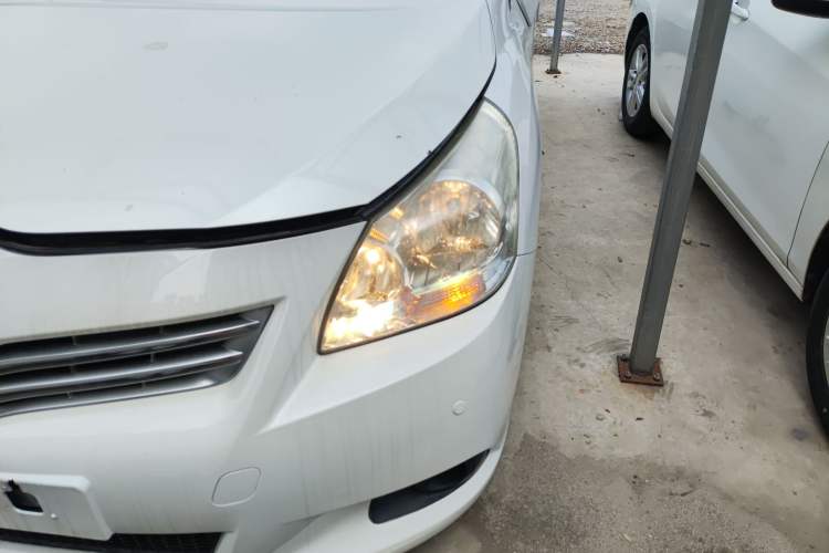 Used Toyota Verso 2014 Starlight 180E CVT Elite Edition
