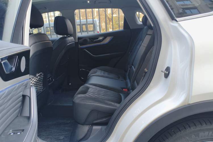 Used Hongqi HS5 2022 Revised Version 2.0T Smart Connect Flagship Edition
