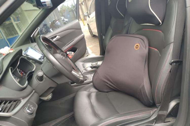 Used Chevrolet Monza 2020 Light Hybrid RS 330T Automatic Thrill Edition Left Front Seat