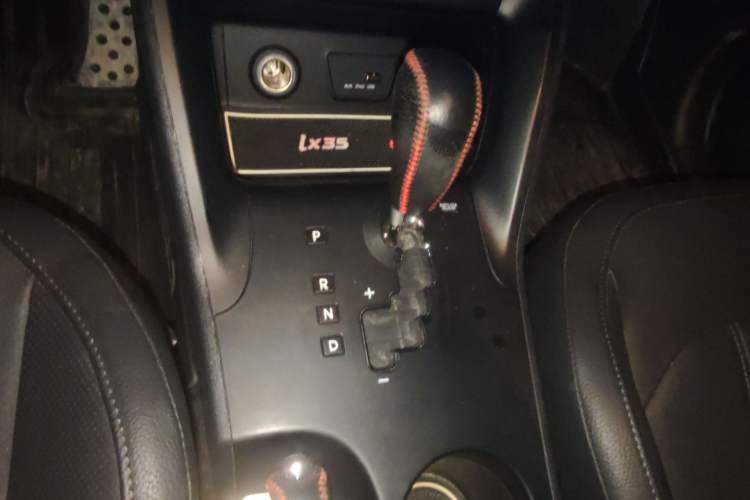 Used Hyundai ix35 2015 2.0L Automatic 2WD Smart Version China V Standard
