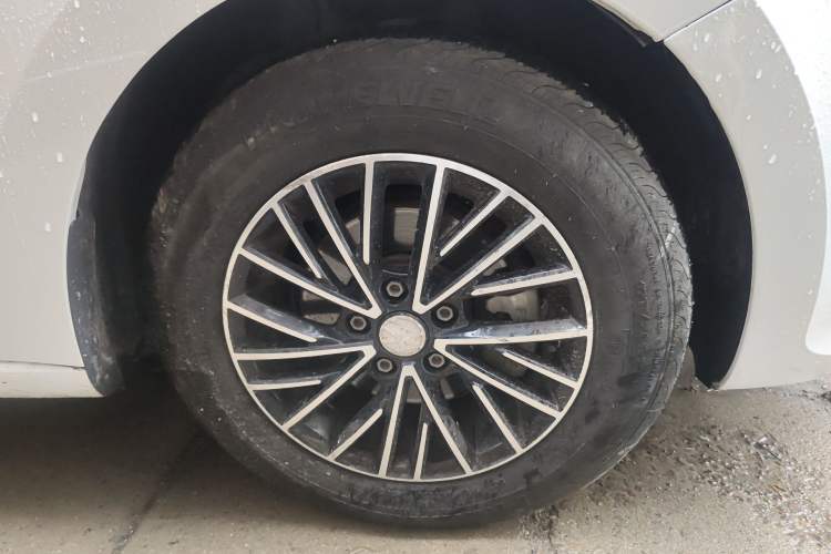 Used Volkswagen Santana 2016 1.6L Manual Fashion Edition
