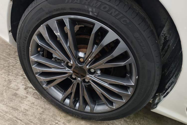 Used Dongfeng Aeolus Yixuan MAX 2021 1.5T Ultra-Stylish Trendsetter Edition
