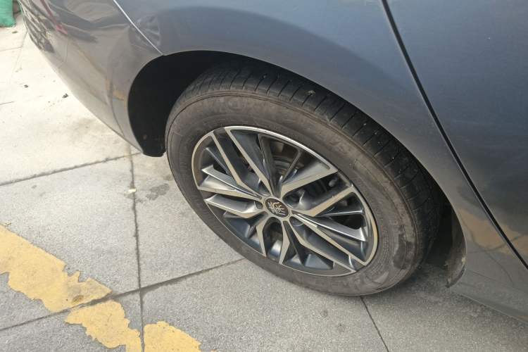 Used BYD Qin PLUS 2021 EV 400KM Leading Comfort Edition