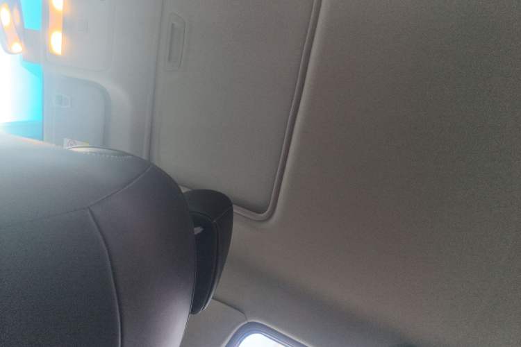 Used Buick GT 2017 15N Automatic Deluxe Edition Headliner