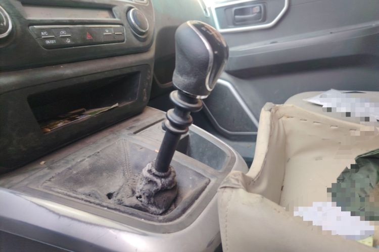 Used Jinbei Hiace King 2021 2.0L City Transport King Series Express Model Standard Top 6-Seater 1TZS