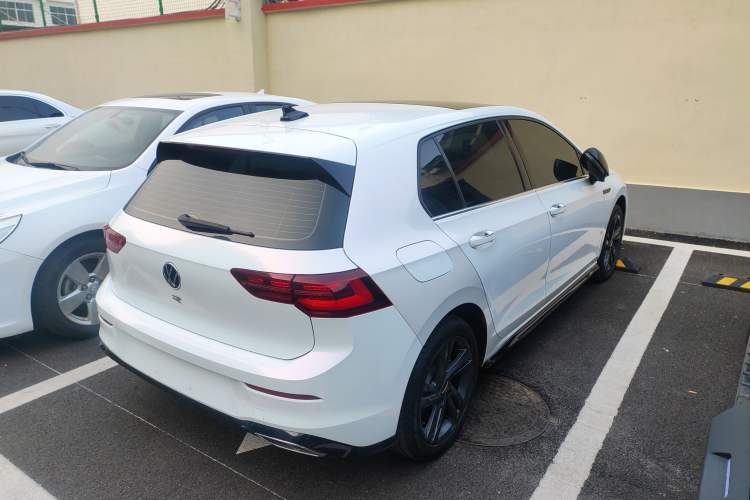 Used Volkswagen Golf 2023 Facelift 280TSI DSG R-Line Lite