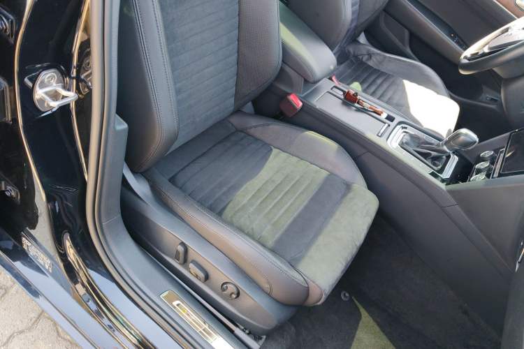 Used Volkswagen Magotan 2019 330TSI DSG Luxury Version China VI Standard
