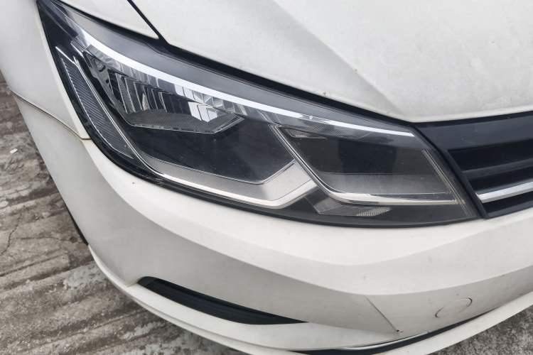 Used Volkswagen Lamando 2015 280TSI DSG Comfort Edition
