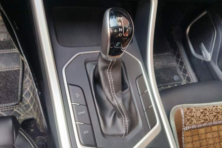 Used Geely Auto Vision X6 2020 1.4T CVT Luxury Edition
