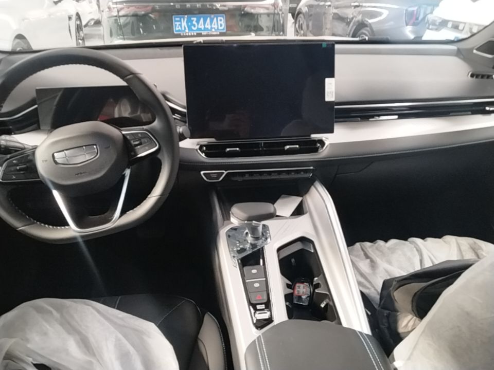 Geely Auto Preface 2025 Dongfang Yao 1.5TD Kunlun Edition — снимка 15