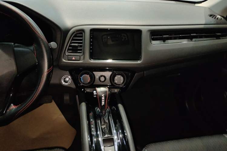 Used Honda Vezel 2019 1.5L CVT Luxury Model China VI Audio And AC Panel