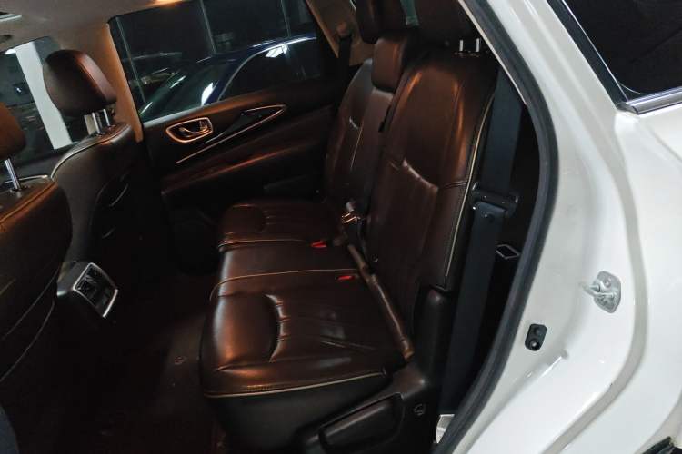 Used Infiniti QX60 2016 2.5 S/C Hybrid Two-Wheel-Drive Excellence Edition China V Standard