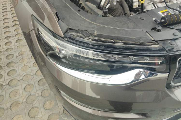 Used Jeep Grand Commander 2018 2.0T Four-Wheel Drive Enjoyment Version China V
