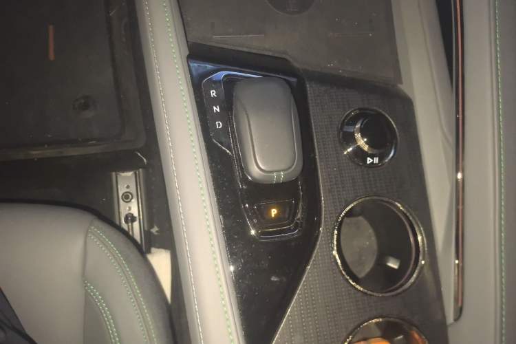 Used Zeekr 001 2023 WE Edition 100 kWh Gear Lever