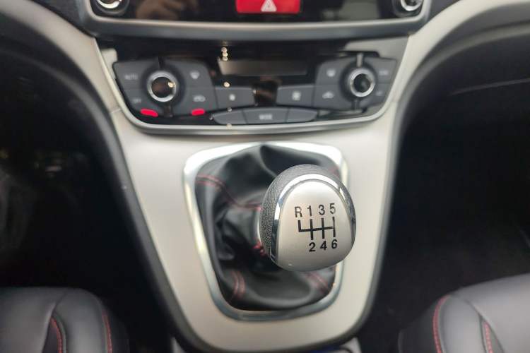 Used Haval M6 2019 1.5T Manual Two-Wheel Drive Elite Version China VI Standard