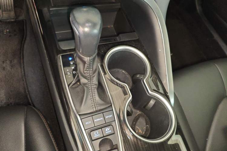 Used Toyota Camry 2021 Dual-Motor 2.5 HGVP Leading Edition Gear Lever