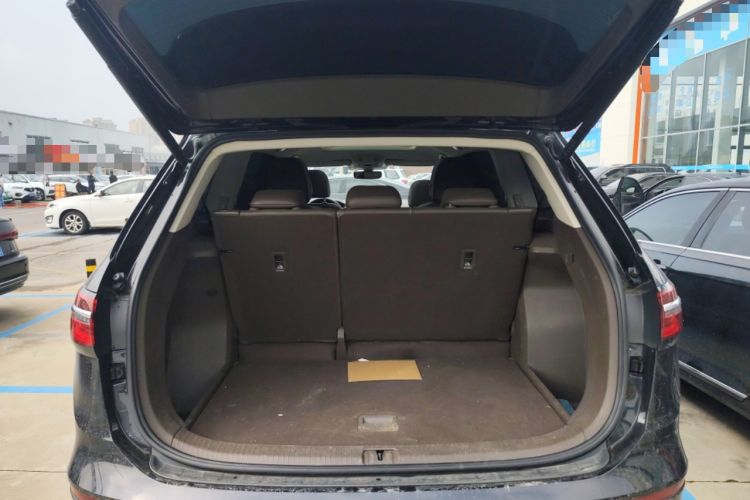 Used Volkswagen Viloran 2023 Facelift 330TSI Luxury Edition Trunk