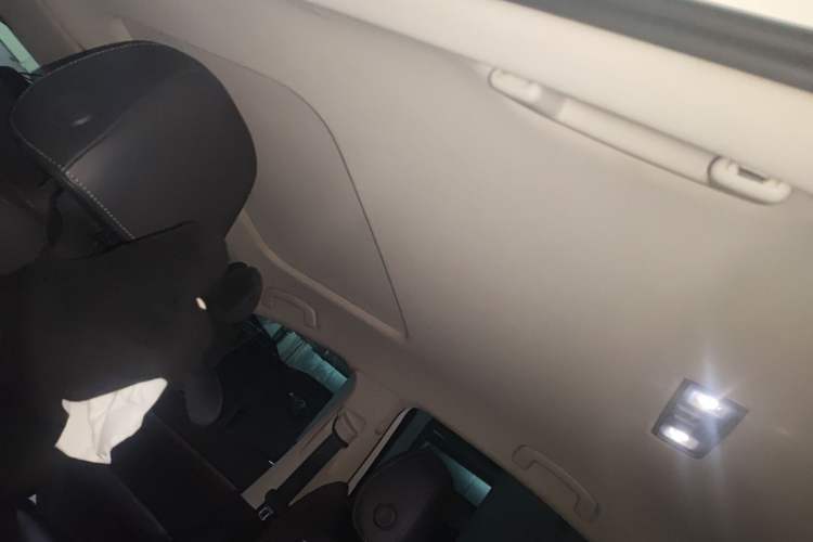 Used Volkswagen Lavida 2019 1.5L Automatic Comfort Edition China VI Standard Headliner