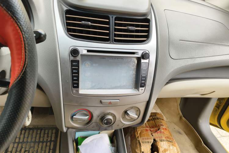 Used Chevrolet Sail 2011 Hatchback 1.4L AMT Happiness Edition
