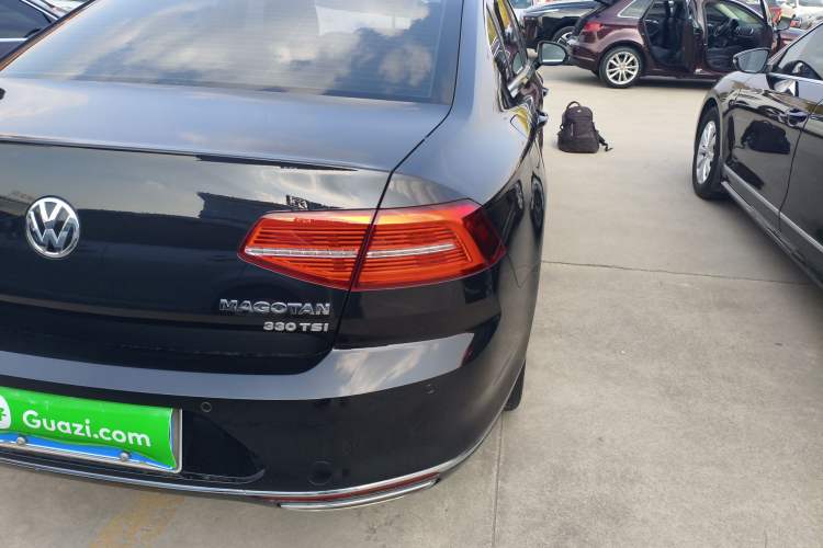 Used Volkswagen Magotan 2019 330TSI DSG Leading Model China VI Standard Right Rear Taillight