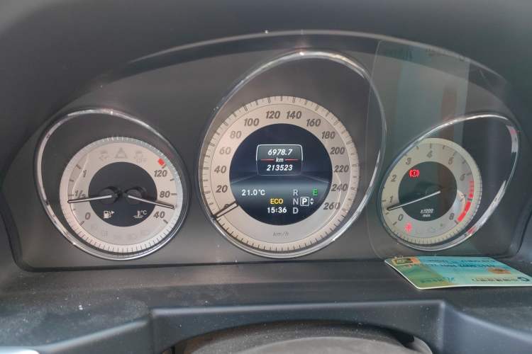 Used Mercedes-Benz GLK-Class 2015 GLK 260 4MATIC Fashion Edition Ultimate Version
