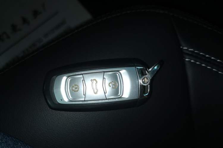 Used Geely Auto Emgrand X7 Sport 2016 1.8TD Automatic ZhiShang Model