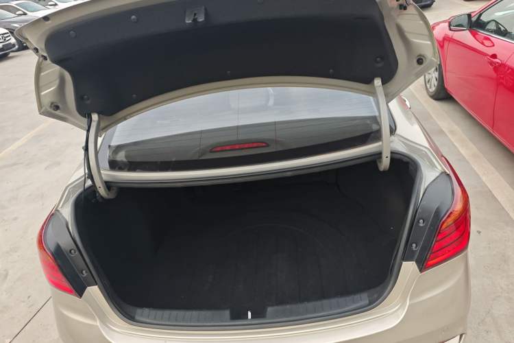 Used Hyundai Mistra 2017 1.8L Automatic Deluxe DLX Model China V Emission Standard
