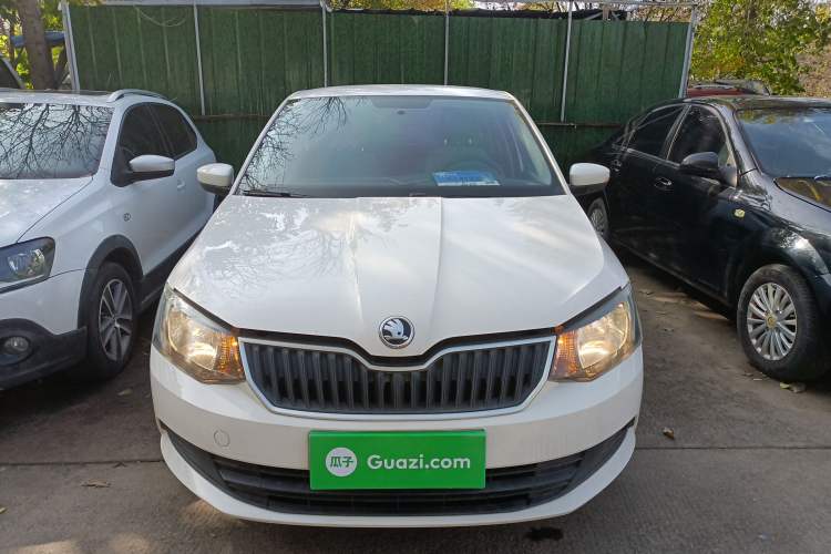 Used Skoda Fabia 2016 1.4L Automatic Car Enjoy Edition