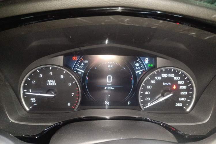Used Cadillac XT5 2018 25T Luxury Model Instrument Cluster