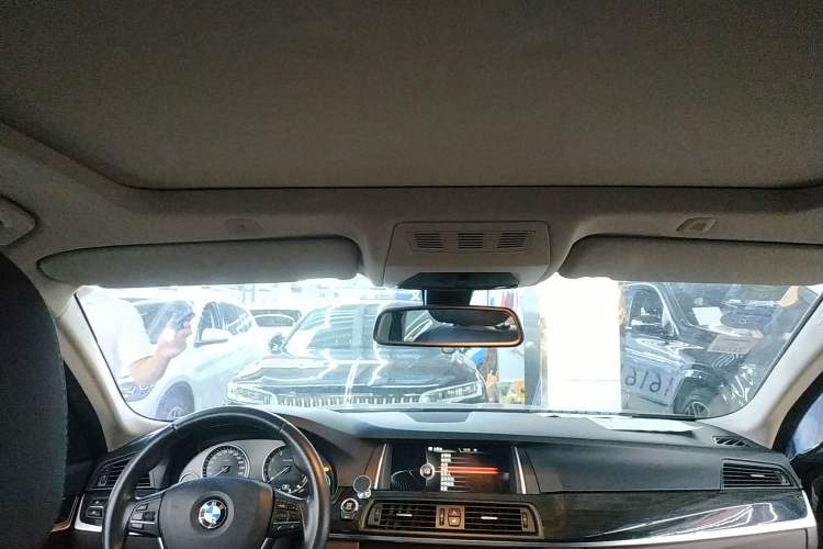 Used BMW 5 Series 2014 525Li Luxury Design Package
