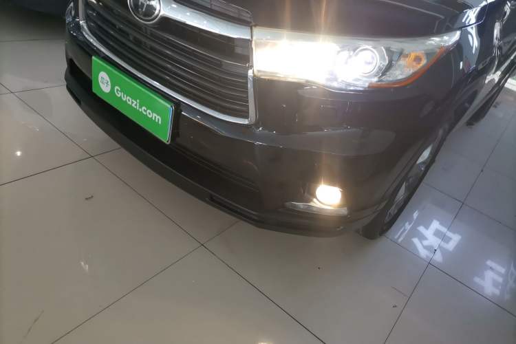 Used Toyota Highlander 2015 2.0T Four-Wheel Drive Ultimate Edition 7-Seater