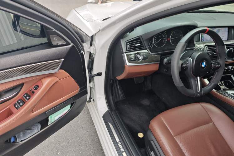 Used BMW 5 Series 2017 520Li Elegant Edition
