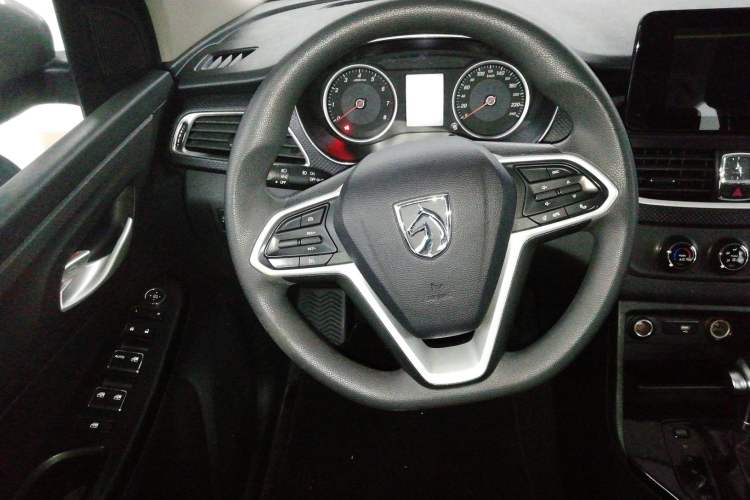 Used Baojun 730 2021 1.5T CVT Fashion Version 7 Seats