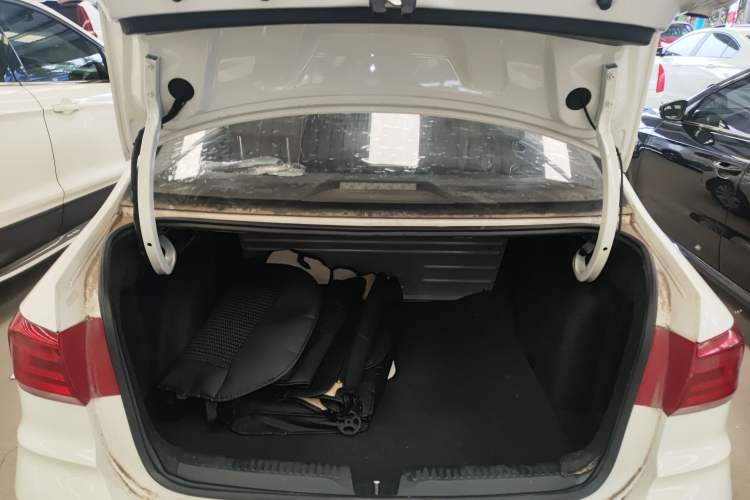 Used Volkswagen Santana 2019 1.5L Manual Fashion Edition China VI Standard
